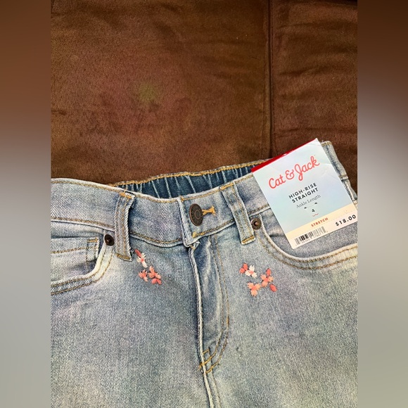 CAT & JACK HIGH RISE STRAIGHT FLORAL JEANS SZE 4 GRLS - Picture 3 of 8
